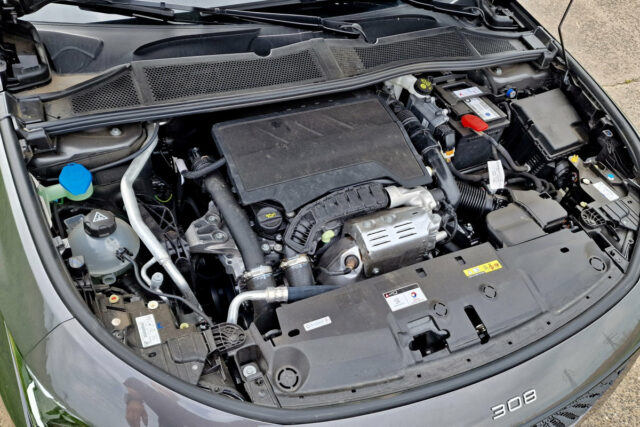 Test Peugeot 308 SW GT 1.2 PureTech 130 EAT8 (2022)