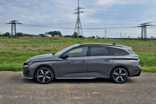 Test Peugeot 308 SW GT 1.2 PureTech 130 EAT8 (2022)