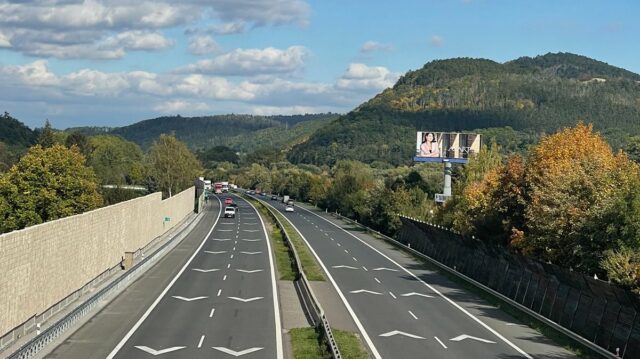 bezpecna_vzdalenost-dalnice-BESIP