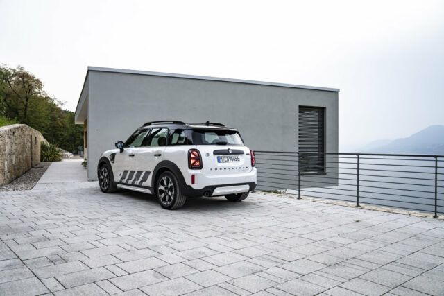 MINI Cooper SE Countryman ALL4 edice Untamed