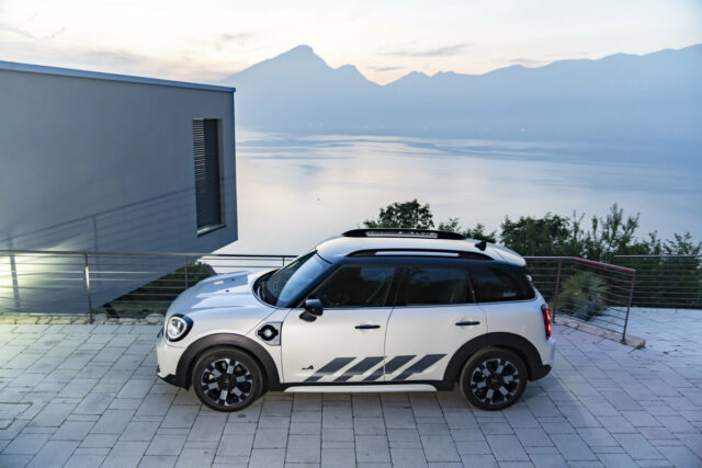 MINI Cooper SE Countryman ALL4 edice Untamed