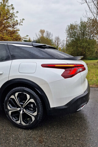 Test Citroën C5 X PLUG-IN HYBRID 225 ë-EAT8 (2022)