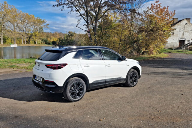 Test Opel Grandland GS Line 1.5 CDTI 130 k AT8 (2022)