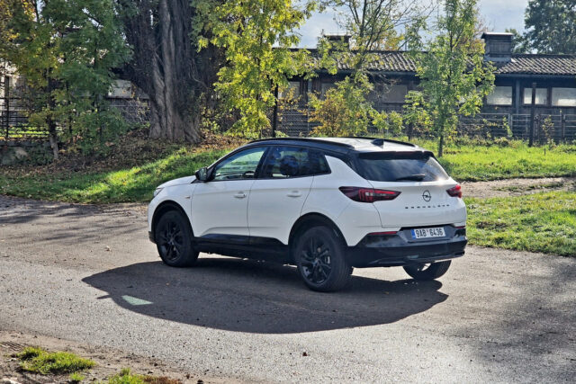 Test Opel Grandland GS Line 1.5 CDTI 130 k AT8 (2022)