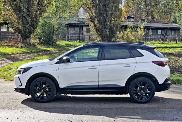 Test Opel Grandland GS Line 1.5 CDTI 130 k AT8 (2022)