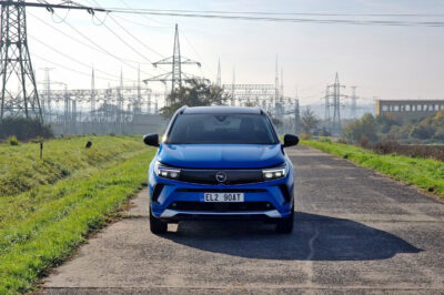 Test Opel Grandland PHEV 300 k 4×4 8AT | plug-in hybrid (2022)