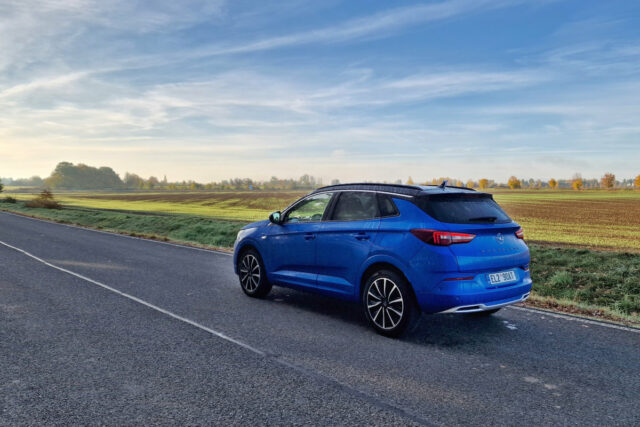 Test Opel Grandland PHEV 300 k 4×4 8AT | plug-in hybrid (2022)