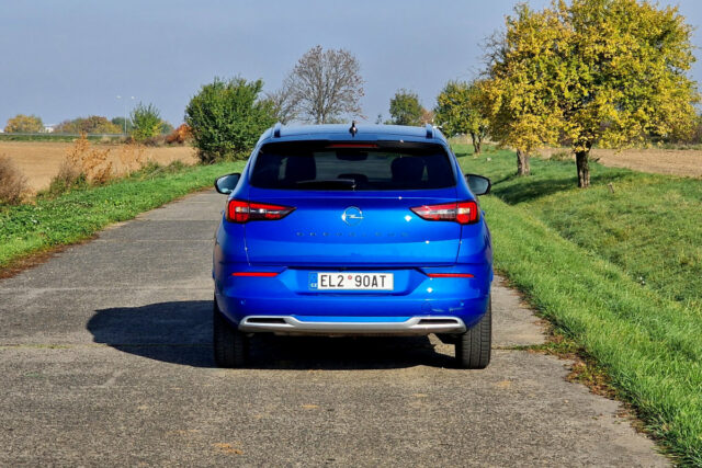 Test Opel Grandland PHEV 300 k 4×4 8AT | plug-in hybrid (2022)