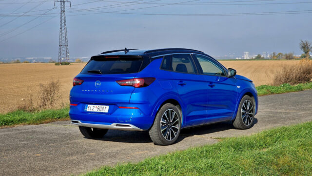 Test Opel Grandland PHEV 300 k 4×4 8AT | plug-in hybrid (2022)