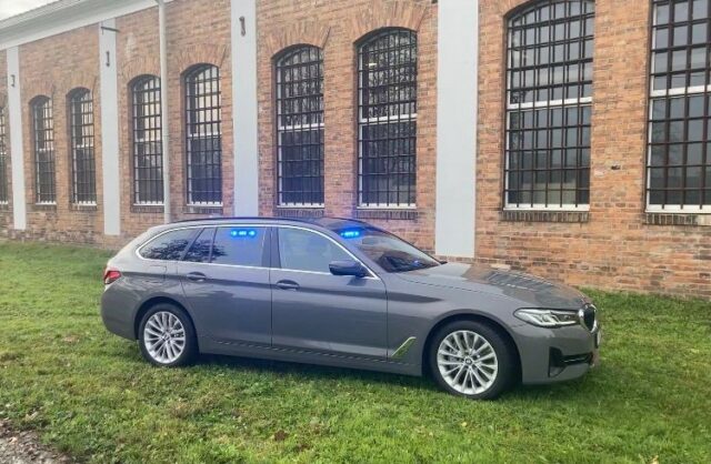 V Královéhradeckém kraji si na piráty a tuningové srazy posvítí policisté v novém nenápadném kombi od BMW