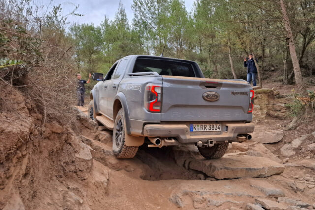 Ford Ranger Raptor 3.0 EcoBoost V6 Twin-Turbo e-4WD