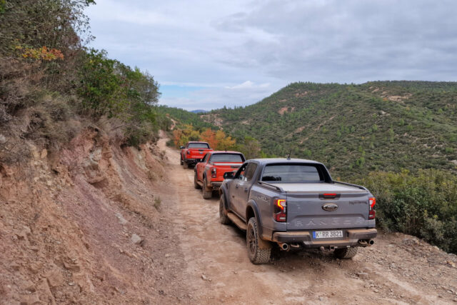 Ford Ranger Raptor 3.0 EcoBoost V6 Twin-Turbo e-4WD