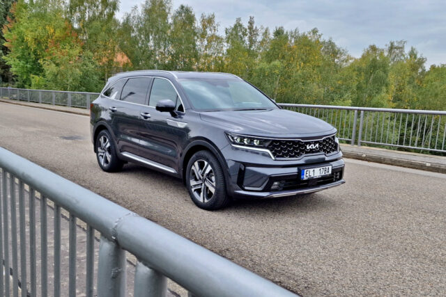 Test Kia Sorento 1.6 T-GDi PHEV 4x4 | plug-in hybrid (2022)