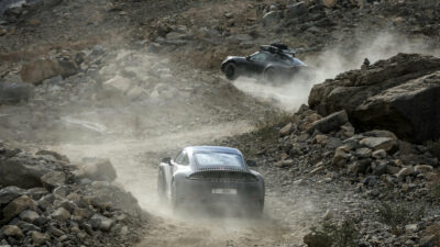 Testování Porsche 911 Dakar
