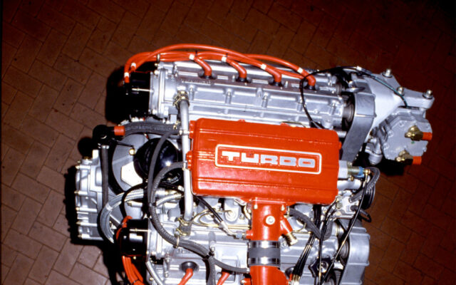 Ferrari 208 Turbo: motor