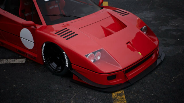 Liberty Walk Ferrari F40