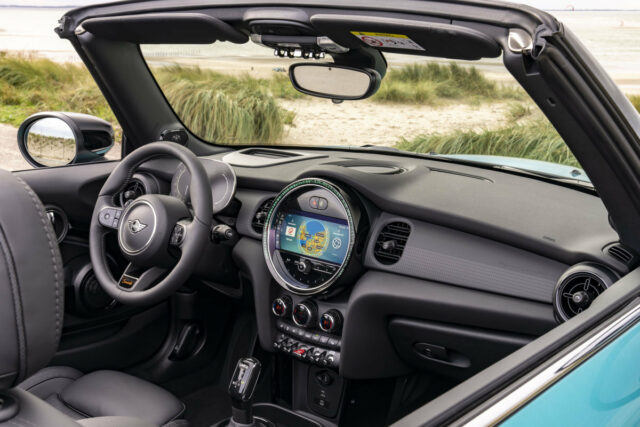 MINI Cabrio Seaside