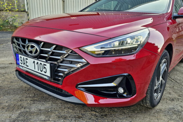 Test Hyundai i30 kombi 1,5i CVVT (2022)