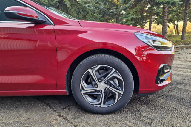 Test Hyundai i30 kombi 1,5i CVVT (2022)