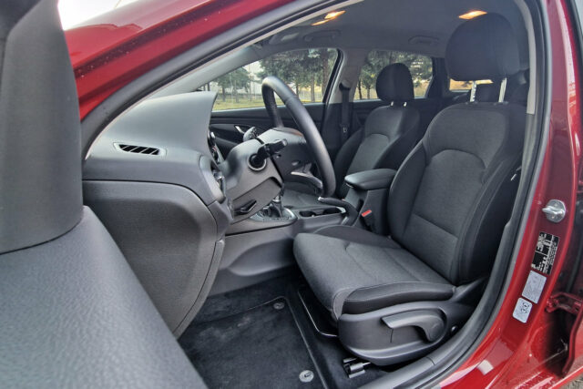 Test Hyundai i30 kombi 1,5i CVVT (2022)