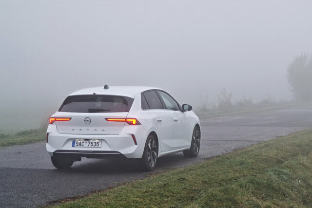 Test Opel Astra 1.2 Turbo (2022)