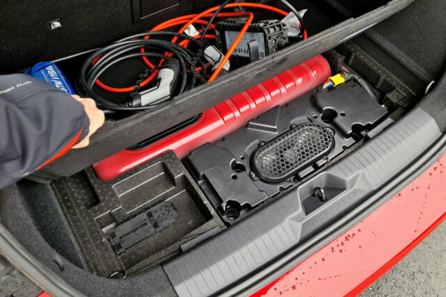 Test Opel Astra 1.6 Turbo Plug-In Hybrid AT8 (2022)