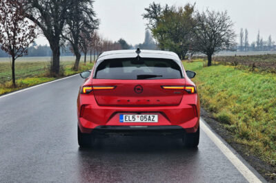 Test Opel Astra 1.6 Turbo Plug-In Hybrid AT8 (2022)