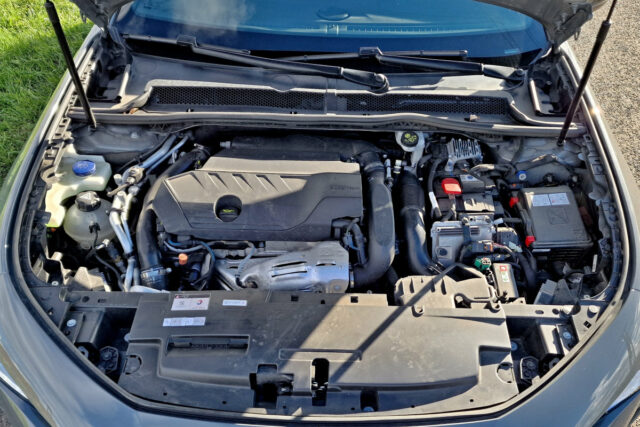 Test Peugeot 508 PSE (2022)