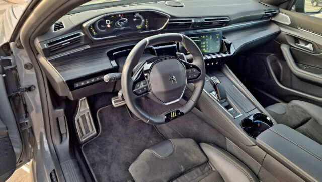 Test Peugeot 508 PSE (2022)