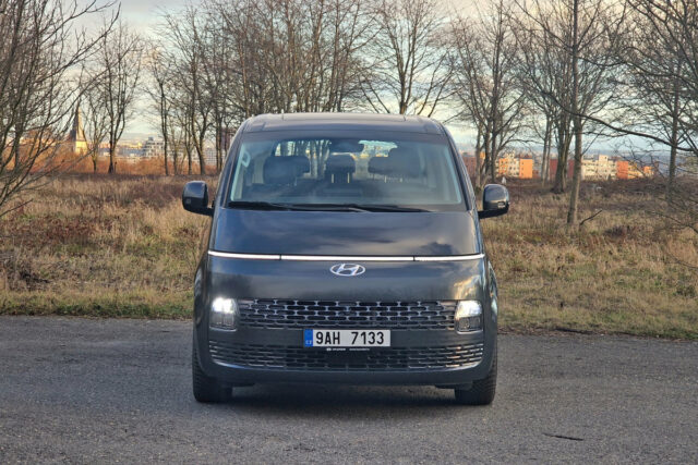 Test Hyundai Staria Tour 2,2 CRDi (2022)