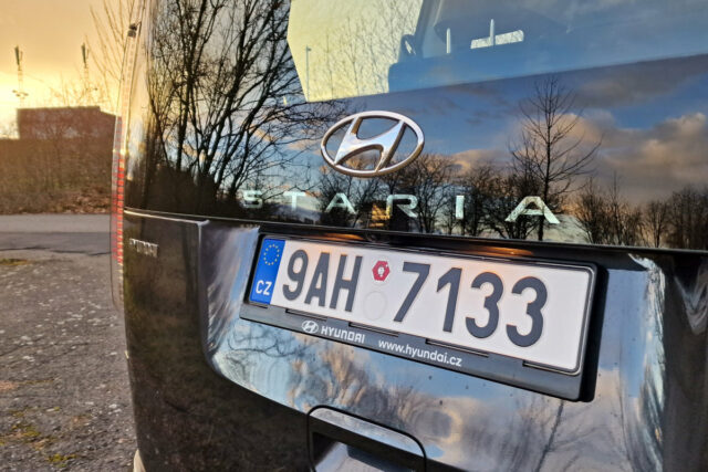 Test Hyundai Staria Tour 2,2 CRDi (2022)