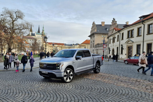Test Ford F-150 Lightning | elektromobil (2022)
