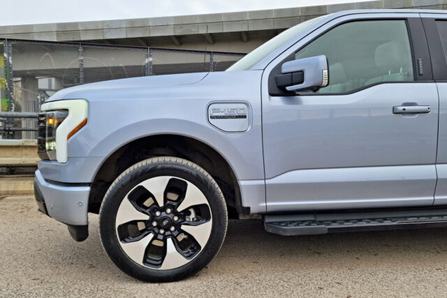 Test Ford F-150 Lightning | elektromobil (2022)