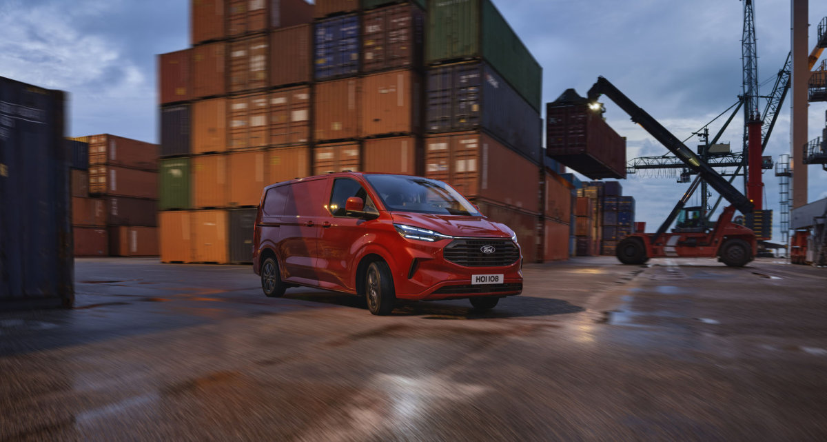 2022_FORD_TRANSIT_LIMITED