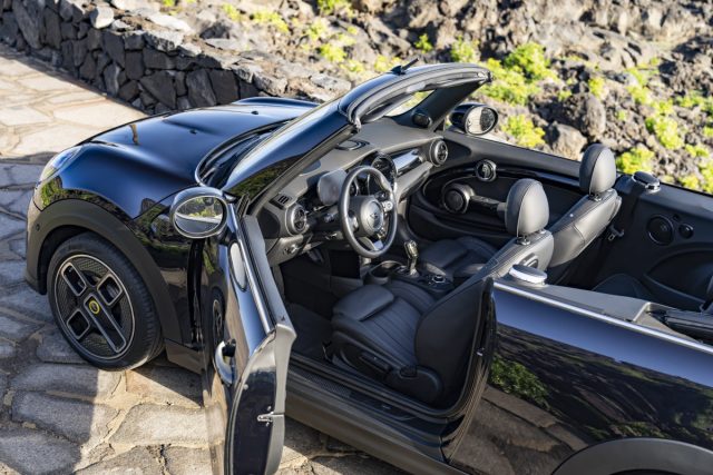 MINI Cooper SE Cabrio