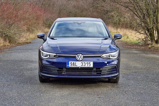 Test Volkswagen Golf 1.0 eTSI DSG (2022)