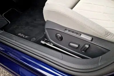 Test Volkswagen Golf 1.0 eTSI DSG (2022)