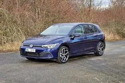 Test Volkswagen Golf 1.0 eTSI DSG (2022)