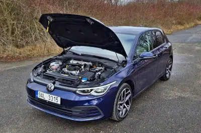Test Volkswagen Golf 1.0 eTSI DSG (2022)