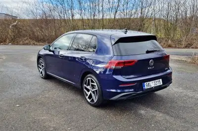 Test Volkswagen Golf 1.0 eTSI DSG (2022)