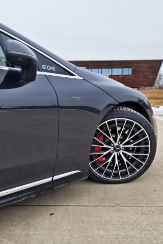 Test Mercedes-AMG EQE 43 4MATIC | elektromobil (2023)