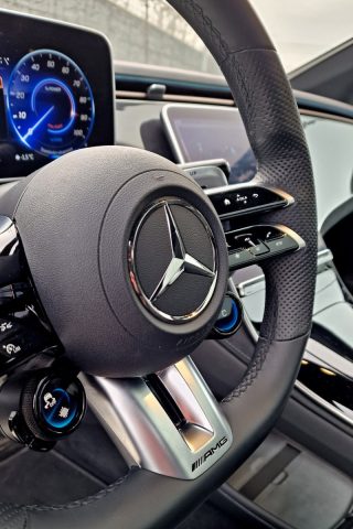 Test Mercedes-AMG EQE 43 4MATIC | elektromobil (2023)