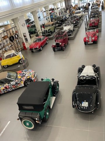 Veterány táhnou. Češi rozjíždějí prodej a servis klasických BMW