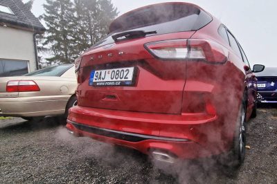 spalovaci_motor-vyfuk-ford_kuga-emise