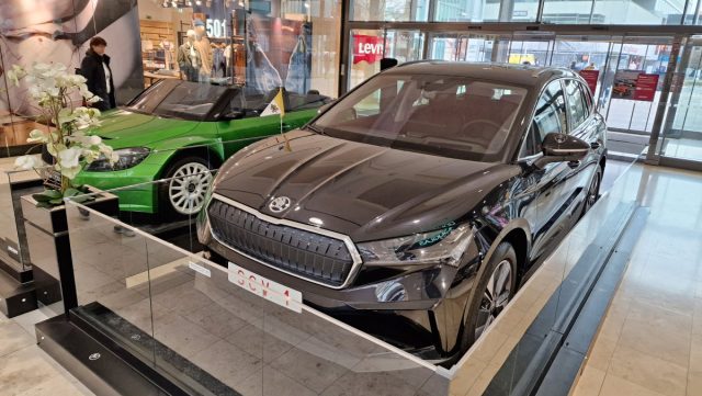 Výstava automobilů Škoda v pražském obchodním centru Arkády Pankrác
