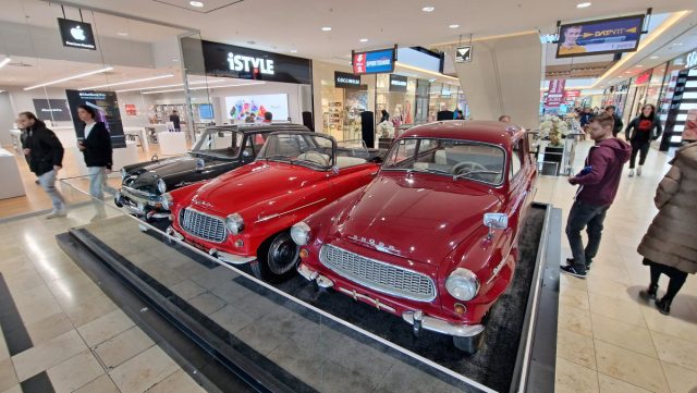 Výstava automobilů Škoda v pražském obchodním centru Arkády Pankrác