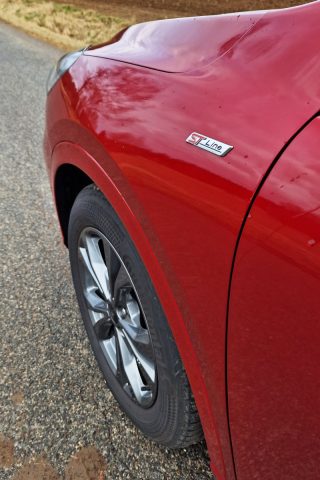 Test Ford Kuga 1.5 EcoBoost ST Line (2023)