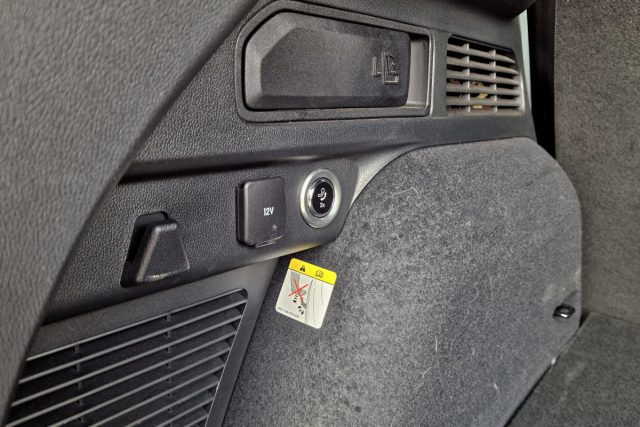 Test Ford Kuga 1.5 EcoBoost ST Line (2023)
