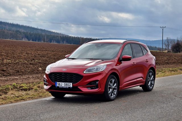 Test Ford Kuga 1.5 EcoBoost ST Line (2023)