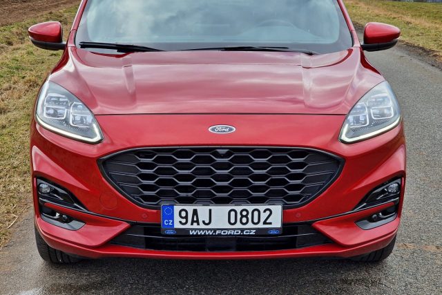 Test Ford Kuga 1.5 EcoBoost ST Line (2023)